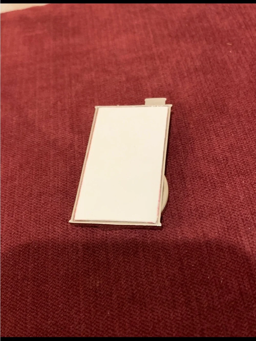 Unique cell phone metal ring holder with a velvet bag from Stillhouse